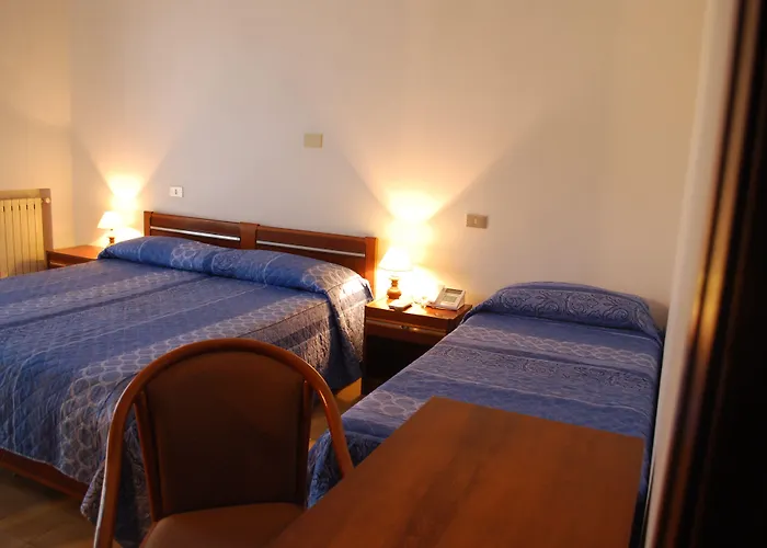 Отель Smeraldo Кастельнуово-ди-Магра