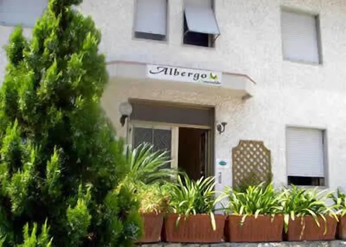 Отель Smeraldo Кастельнуово-ди-Магра