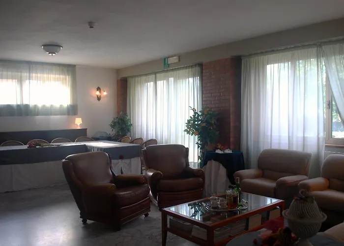 Отель Smeraldo 2*